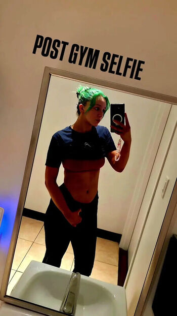 Full leaked Airica demia  page private onlyfans photo