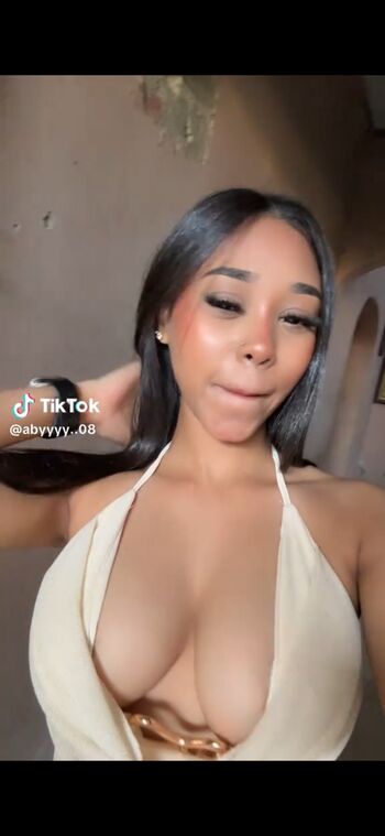 Full leaked Albeilly private onlyfans photo