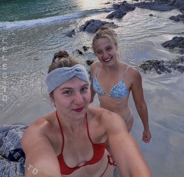 Full leaked Anabel und maria glocker private onlyfans photo