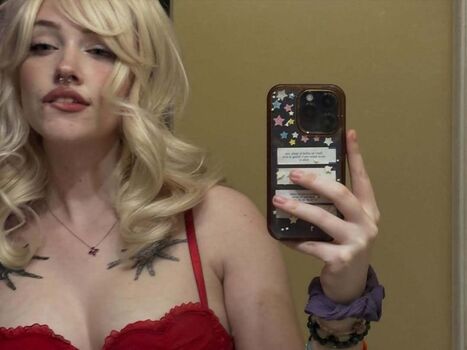 Full leaked Annaliseelliot page private onlyfans photo