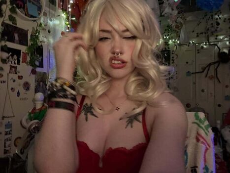 Full leaked Annaliseelliot private onlyfans photo