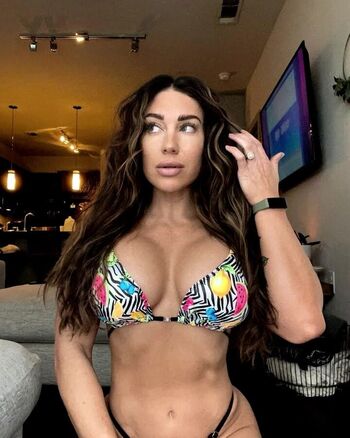 Ashley Lakomowski