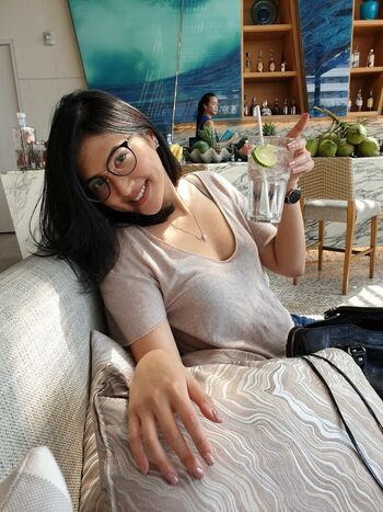 Asian Babe Fay