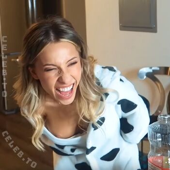 Full leaked Ayla woodruff  page private onlyfans photo