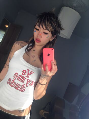 Full leaked Beabadoobee page private onlyfans photo