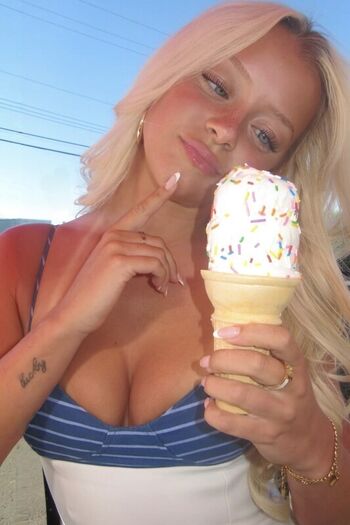Full leaked Brooke vandenbergg private onlyfans photo