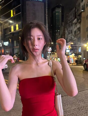 Full leaked Chaeryeong page private onlyfans photo