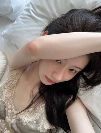 Full leaked Chaeryeong private onlyfans photo