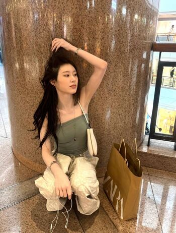 Full leaked Chaeryeong private onlyfans photo