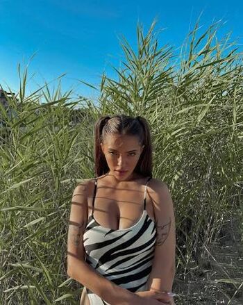 Full leaked Dara darnadue page private onlyfans photo