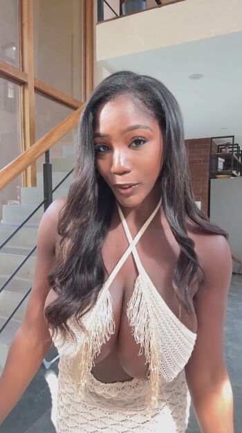 Full leaked Ellie the empress private onlyfans photo