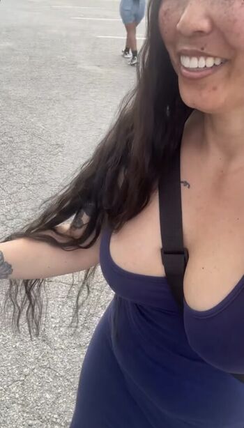 Full leaked Emelh private onlyfans photo