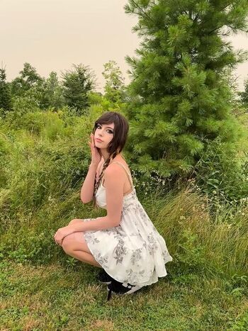 Full leaked Emiki private onlyfans photo