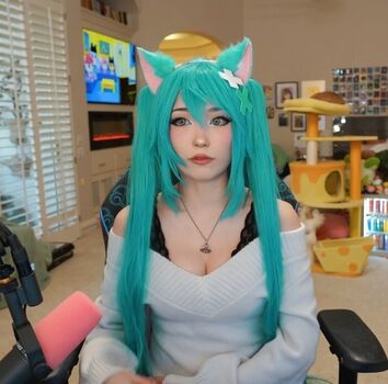 Full leaked Emiru private onlyfans photo
