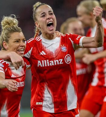 Full leaked Female football page private onlyfans photo