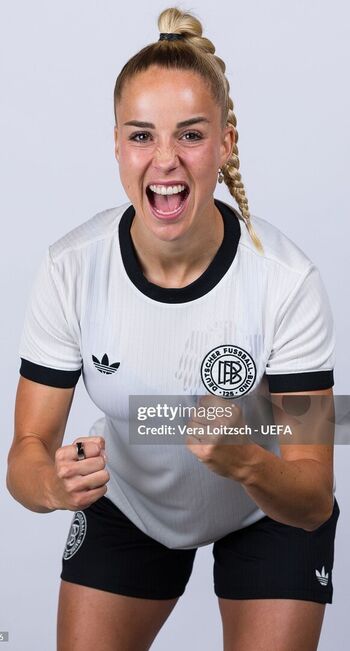 Full leaked Female football private onlyfans photo