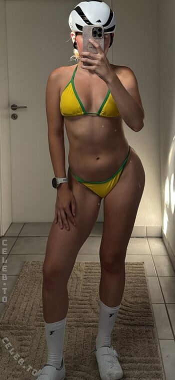 Full leaked Fitbyhannaah page private onlyfans photo