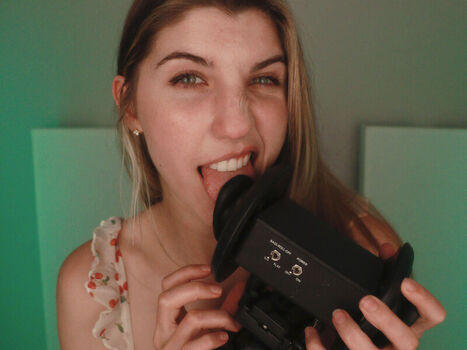 Full leaked Frivolousfox asmr private onlyfans photo
