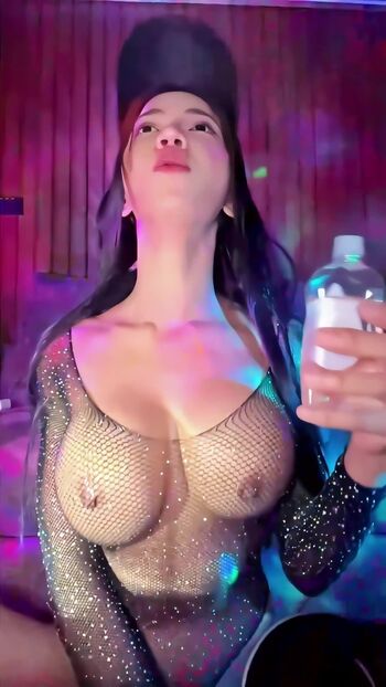 Full leaked Fuengggfah private onlyfans photo