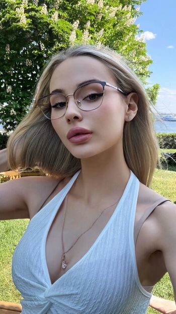 Full leaked Gloriamatvien private onlyfans photo