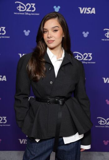 Full leaked Hailee steinfeld private onlyfans photo