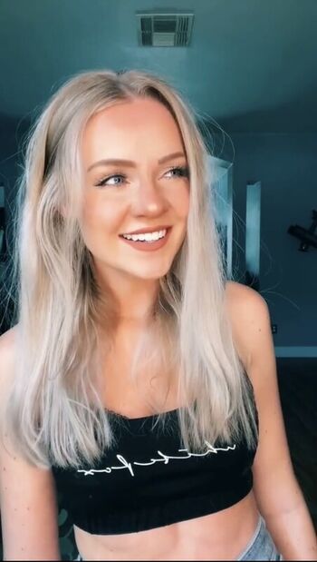 Full leaked Hailey malles private onlyfans photo