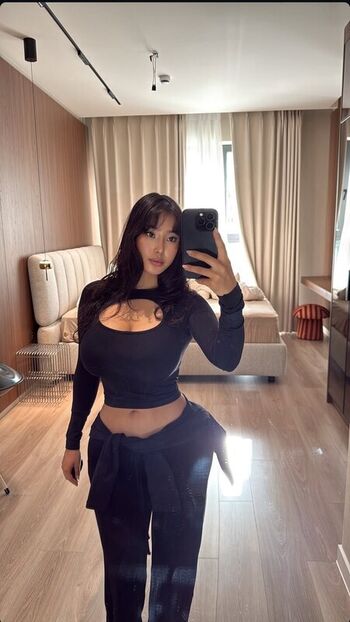 Full leaked Haliun b private onlyfans photo