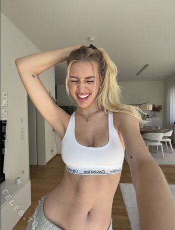 Full leaked Hannah maria private onlyfans photo