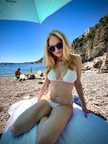 Full leaked Heather graham page private onlyfans photo