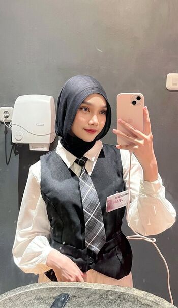 Full leaked Hijab soffia private onlyfans photo