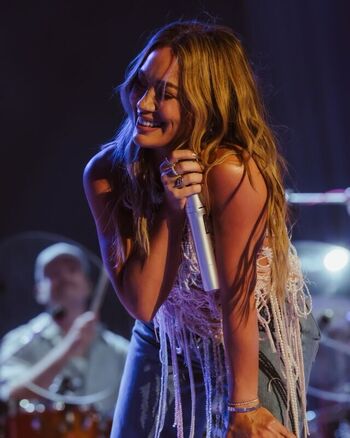 Full leaked Hilary duff private onlyfans photo