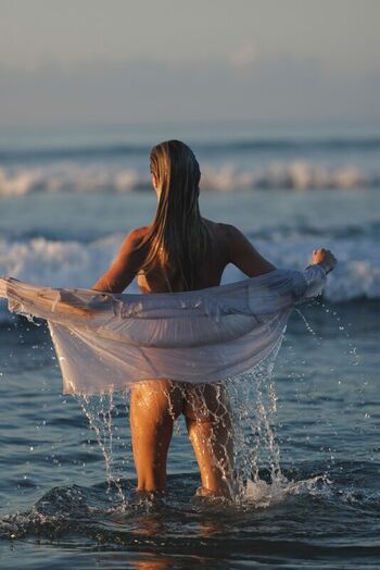 Full leaked Holly graves private onlyfans photo