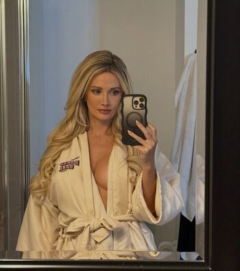 Full leaked Holly madison private onlyfans photo