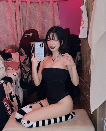 Full leaked Hsimingg page private onlyfans photo