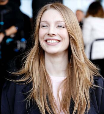 Full leaked Hunter schafer page private onlyfans photo