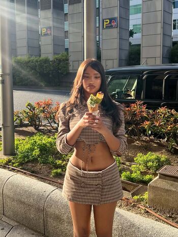 imanimalikaa