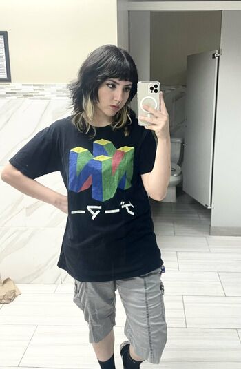 Full leaked Impossiblyeve private onlyfans photo