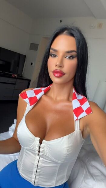 Full leaked Ivana knoll private onlyfans photo