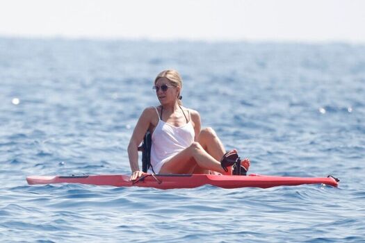 Full leaked Jennifer aniston private onlyfans photo