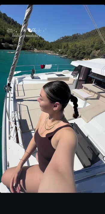 Full leaked Kardelen aknc private onlyfans photo