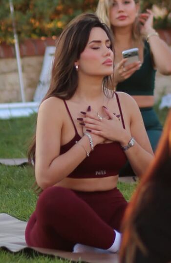 Full leaked Kardelen toprak private onlyfans photo