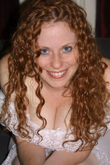 Kira The Little Redhead