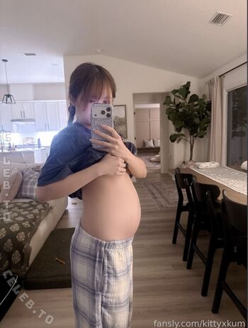 Full leaked Kittyxkum private onlyfans photo