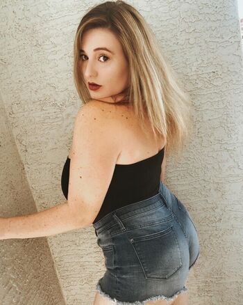 Full leaked Kokopellikisses private onlyfans photo