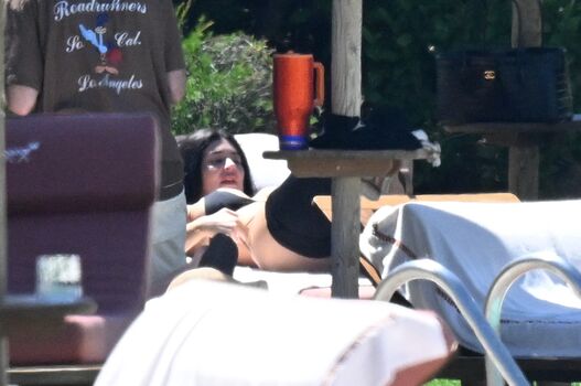 Full leaked Kylie jenner private onlyfans photo