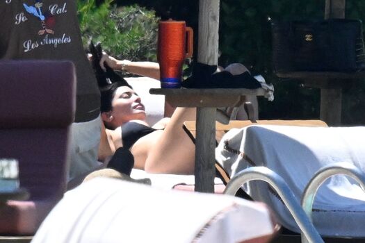 Full leaked Kylie jenner private onlyfans photo