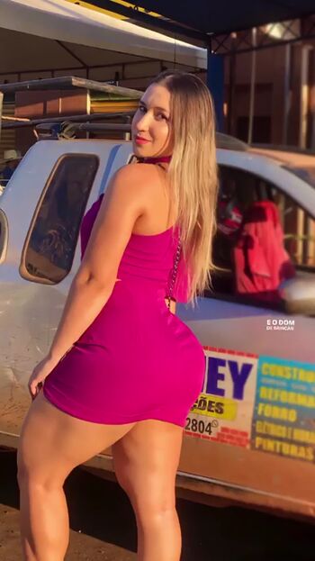 Full leaked Lara leticia private onlyfans photo