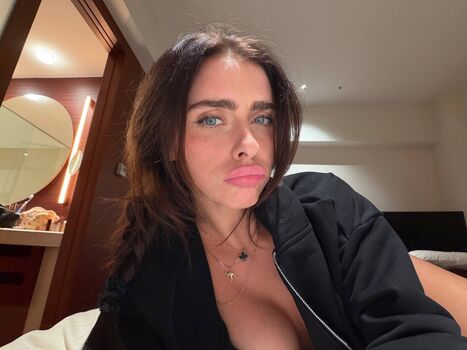 Full leaked Lauren hamden  page private onlyfans photo