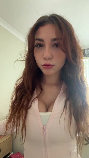 Full leaked Layla pownall private onlyfans photo