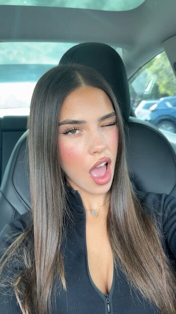 Full leaked Leah halton private onlyfans photo
